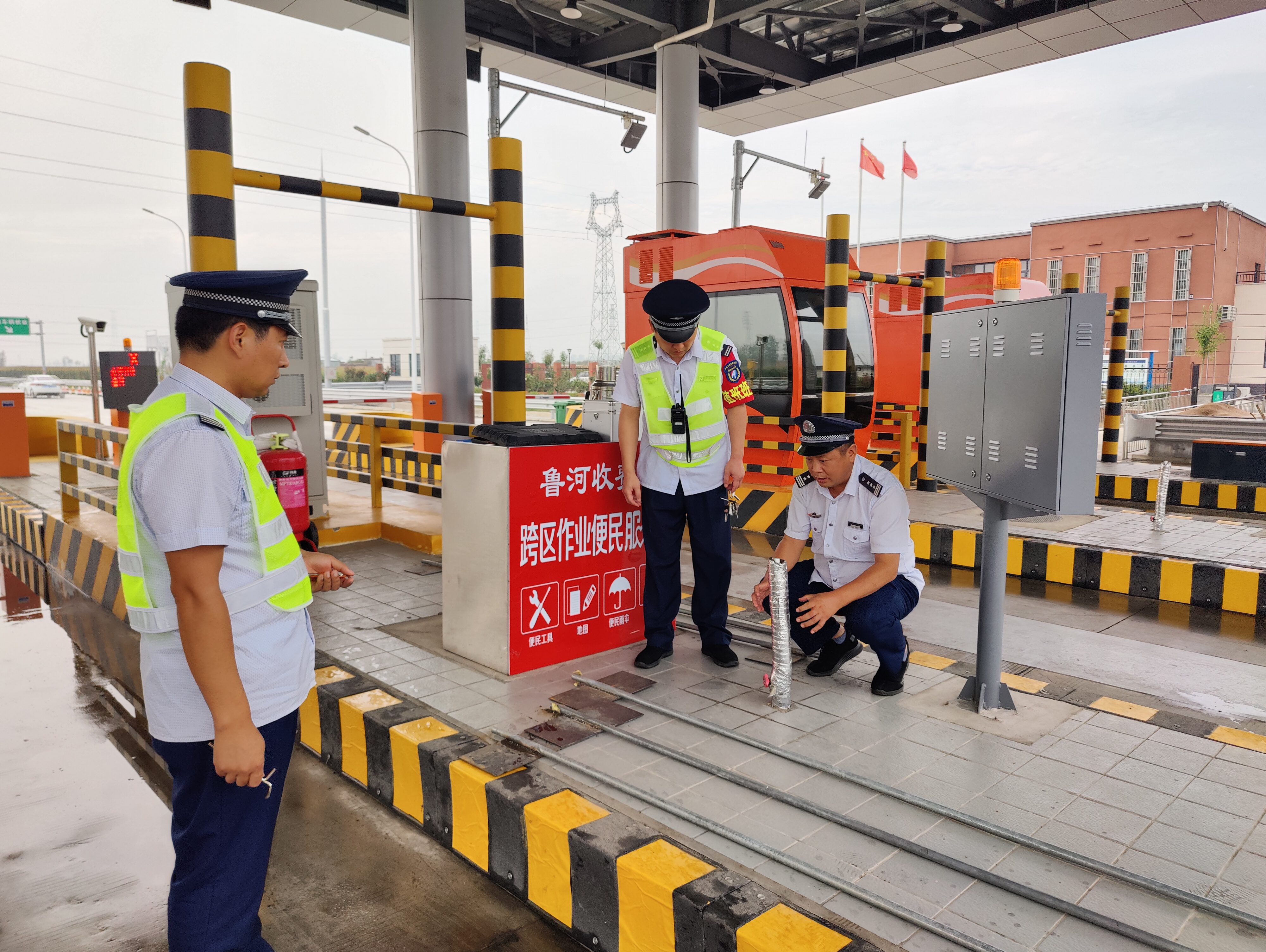 安全生产巡查.jpg 安全生产巡查.jpg