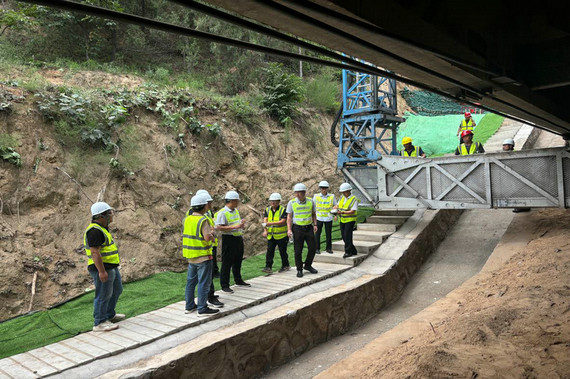 集团2024年度国家公路网技术状况监测工作圆满完成2.jpg 集团2024年度国家公路网技术状况监测工作圆满完成2.jpg